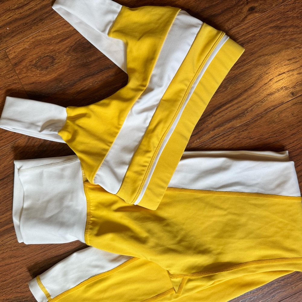 Allfenix Yellow & Ivory Sports Bra & Cropped Pants Set. Sz XS